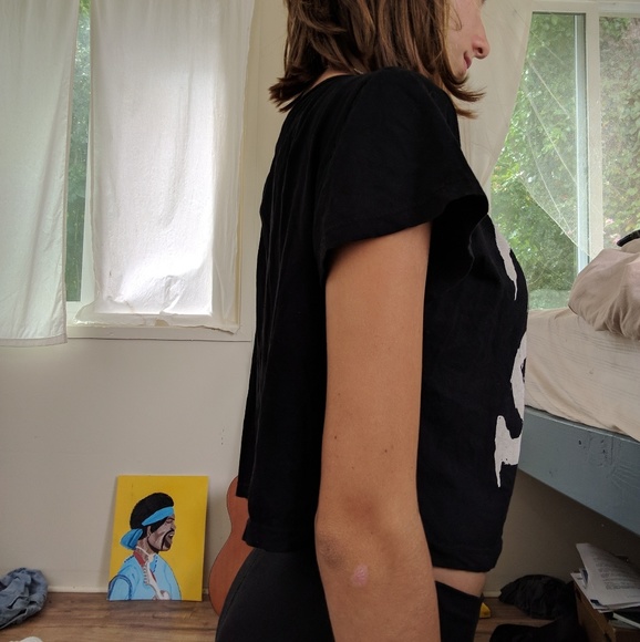 Graphic crop top - Picture 2 of 4